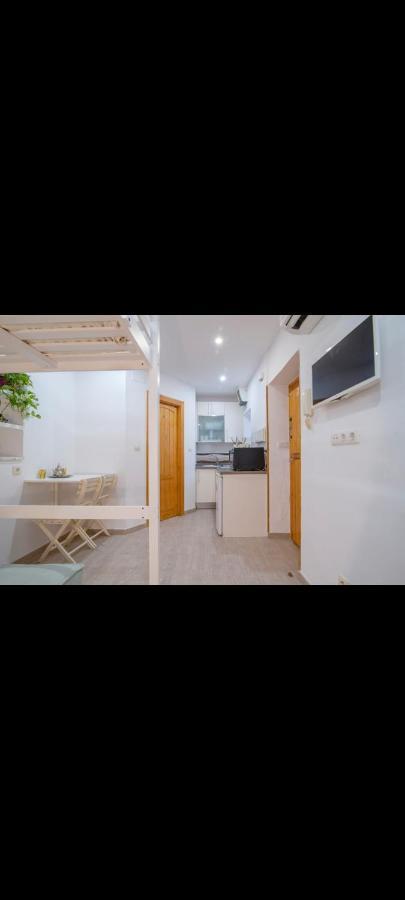 Centrico Apartamento Apartment Granada Exterior photo